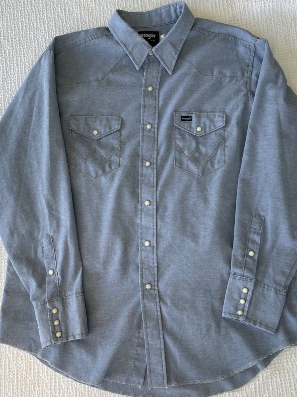 Vintage Wrangler Shirt Mens Large Blue Western Pearl Snap Chambray Rodeo Ranch